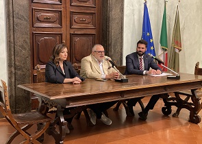 presentazione Umbria Aerospace Cluster al Salone internazionale Aeronautica Parigi Le Bourget Fioroni Sciurpa Tonti