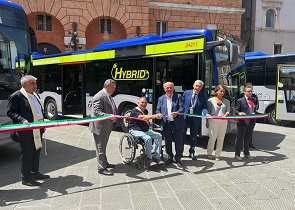 assessore Melasecche presentazione 71 nuovi autobus