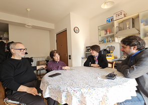 Verso un’assistenza personalizzata: l’assessore Barcaioli incontra Laura Santi per il “Progetto di Vita”